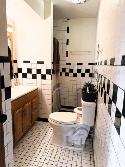 Tiny photo for 509 E Woodlawn Drive, Winamac, IN 46996 (MLS # 202609070)