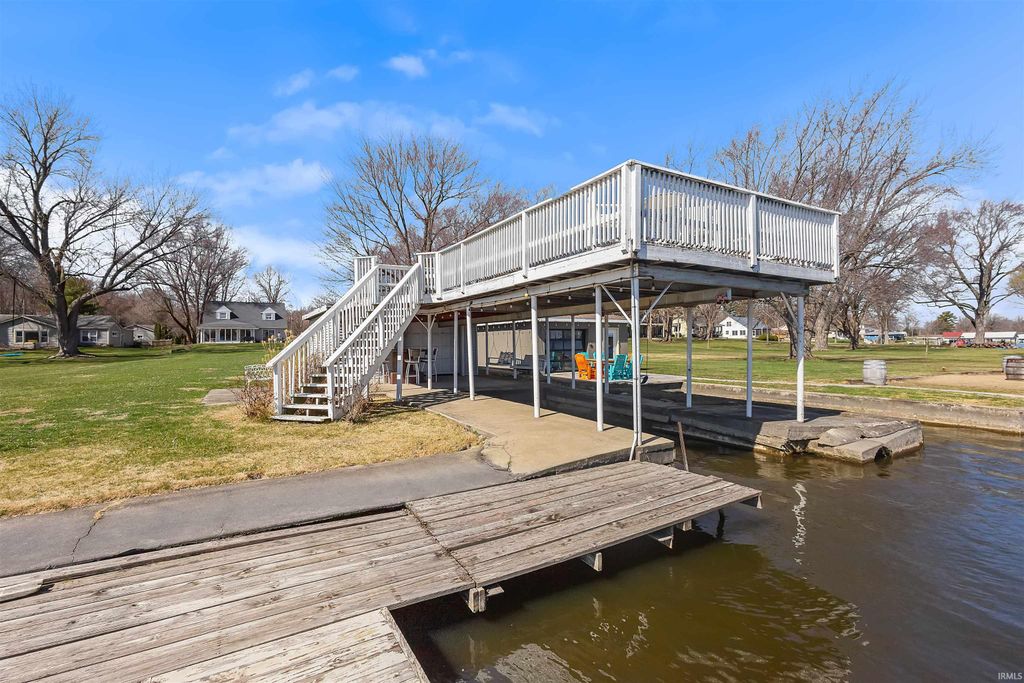 Photo of 4415 N West Shafer Drive, Monticello, IN 47960 (MLS # 202608480)