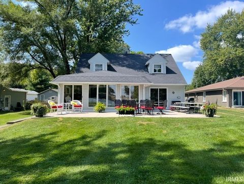 Photo of 4415 N West Shafer Drive, Monticello, IN 47960 (MLS # 202608480)