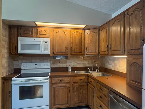 Tiny photo for 1509 Tam O Shanter Lane, Kokomo, IN 46902 (MLS # 202628152)