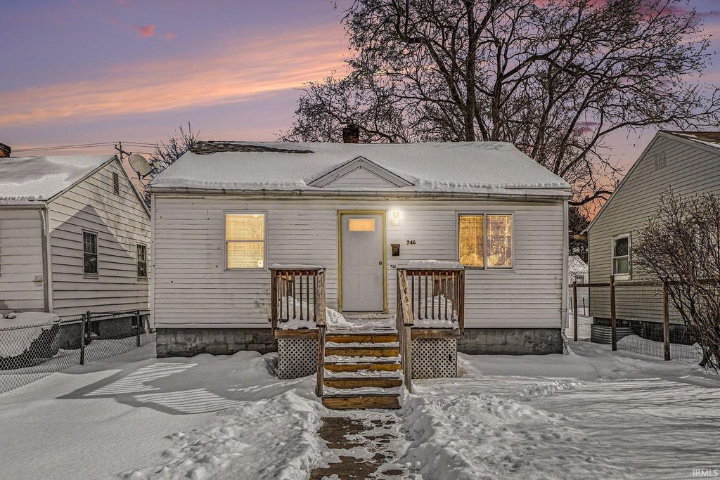Photo of 746 S Albert Avenue, South Bend, IN 46619 (MLS # 202603390)
