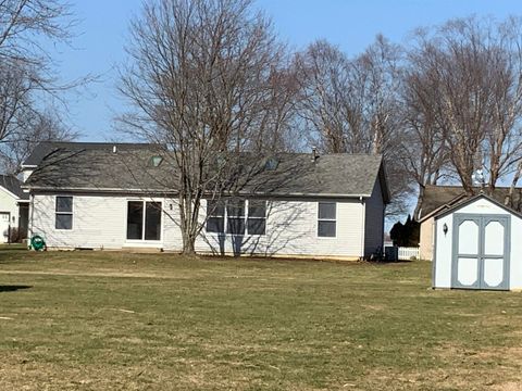 Tiny photo for 23278 Amber Valley Drive, South Bend, IN 46628 (MLS # 202605271)