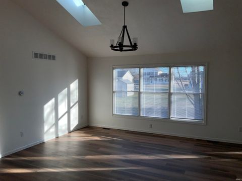 Tiny photo for 23278 Amber Valley Drive, South Bend, IN 46628 (MLS # 202605271)