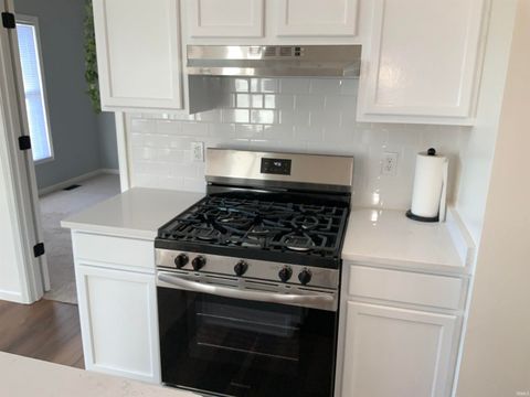 Tiny photo for 23278 Amber Valley Drive, South Bend, IN 46628 (MLS # 202605271)