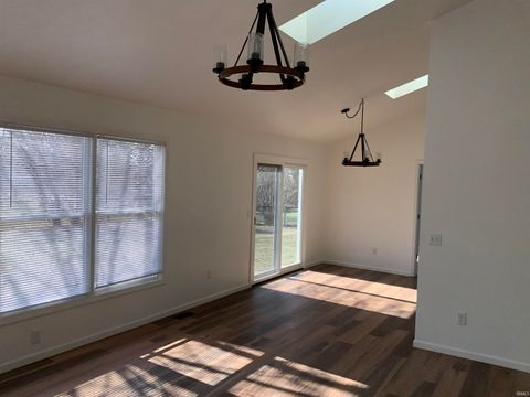 Tiny photo for 23278 Amber Valley Drive, South Bend, IN 46628 (MLS # 202605271)