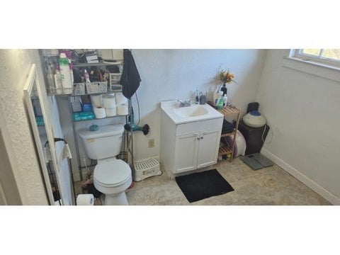 Tiny photo for 1208 W 3Rd Street, Anderson, IN 46016 (MLS # 202610522)