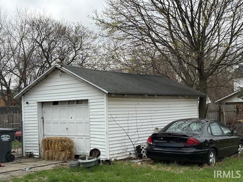 Tiny photo for 1208 W 3Rd Street, Anderson, IN 46016 (MLS # 202610522)