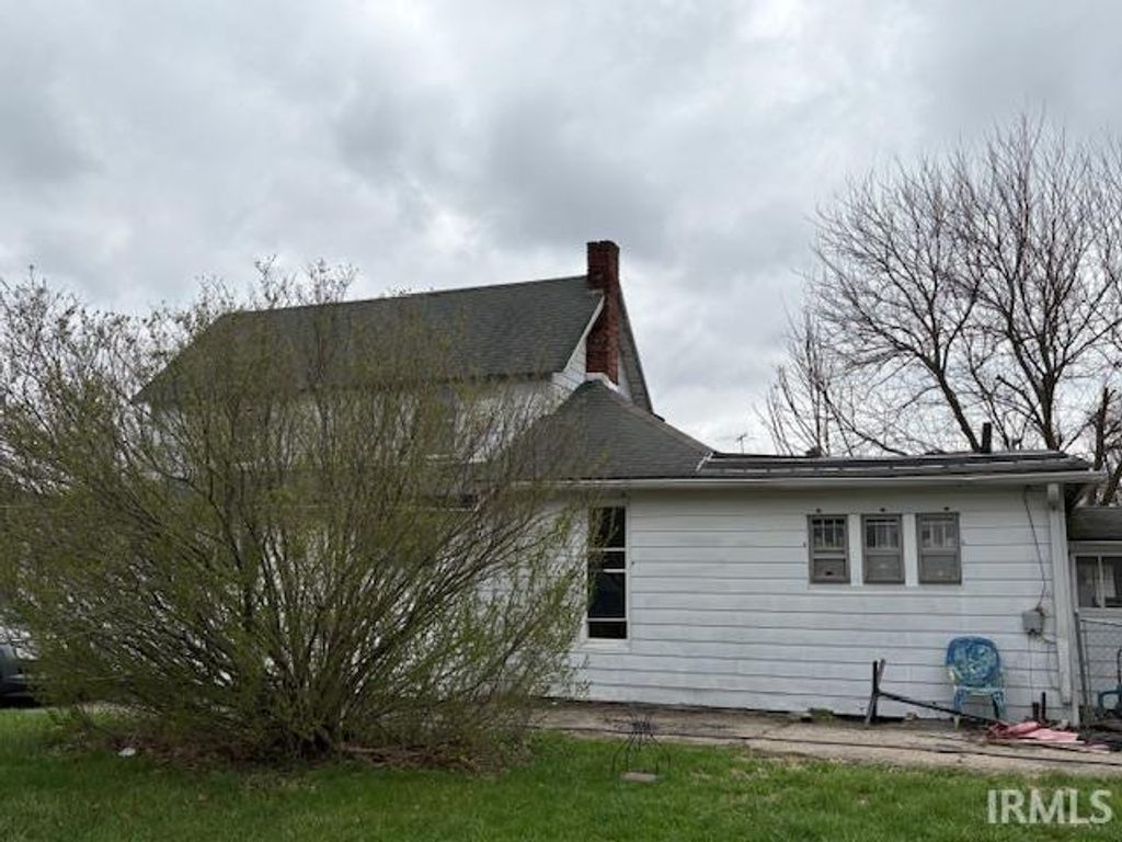 Photo of 1208 W 3Rd Street, Anderson, IN 46016 (MLS # 202610522)