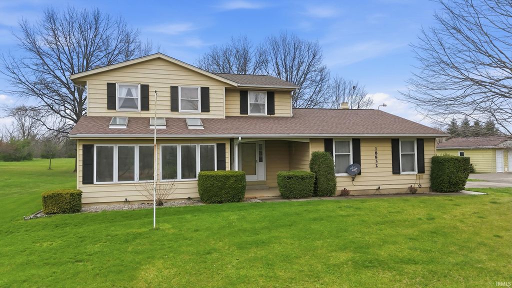 Photo of 18832 Amstutz Road, Auburn, IN 46706 (MLS # 202611403)