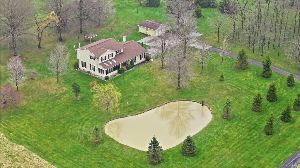 Photo of 18832 Amstutz Road, Auburn, IN 46706 (MLS # 202611403)