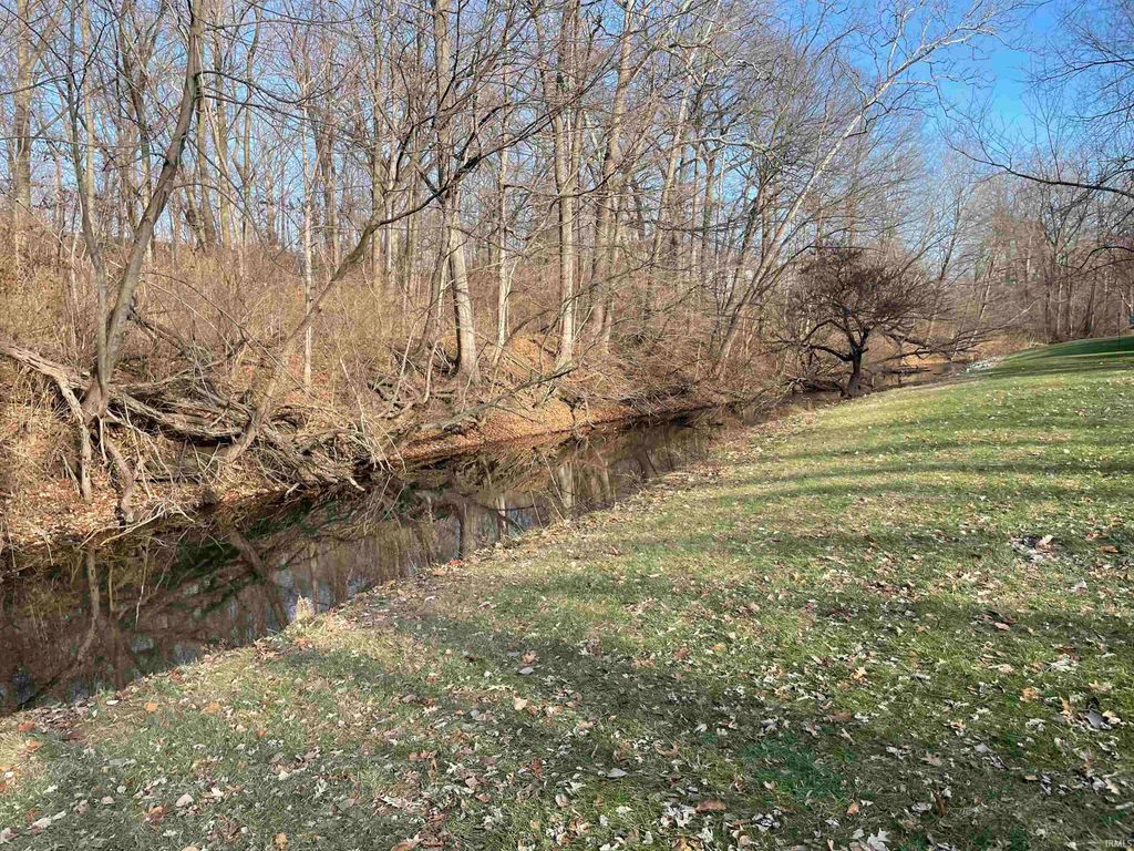 Photo of 2024 Round A Bout Road, Monticello, IN 47960 (MLS # 202601985)
