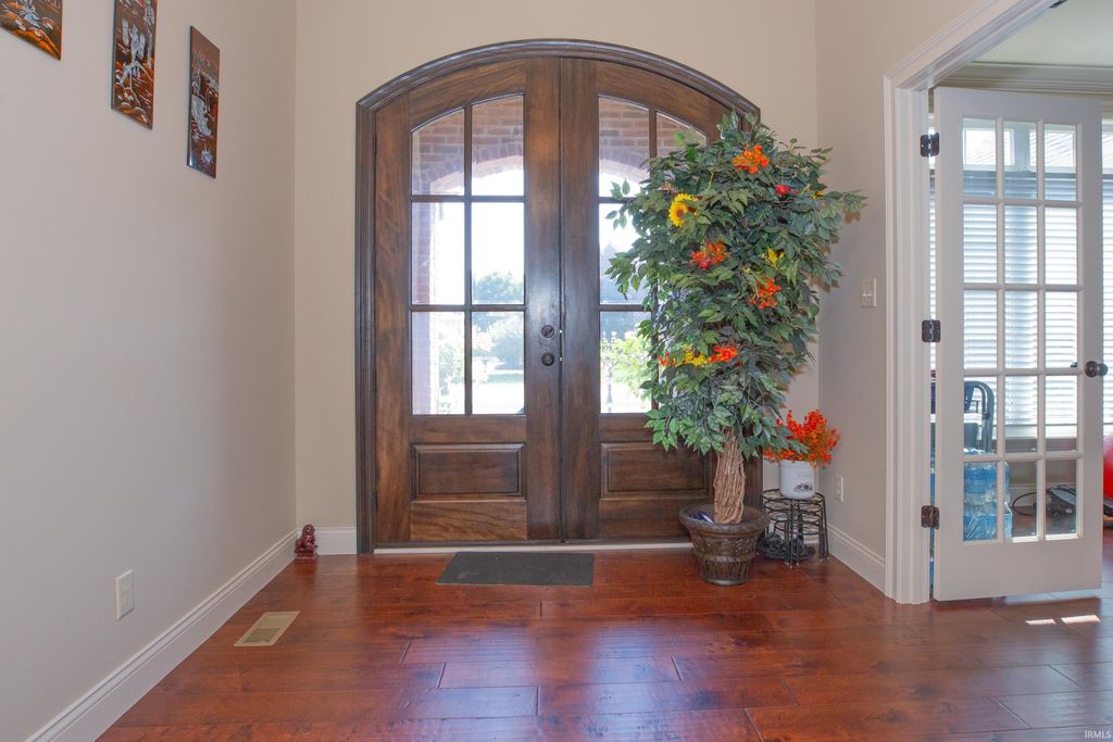 Photo of 5032 Bombay Circle, Evansville, IN 47725 (MLS # 202536542)