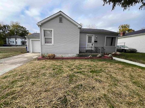 Tiny photo for 704 E Walnut Street, Kokomo, IN 46901 (MLS # 202543964)