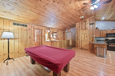 Tiny photo for 1644 Hunsaker Road, Boonville, IN 47601 (MLS # 202637846)
