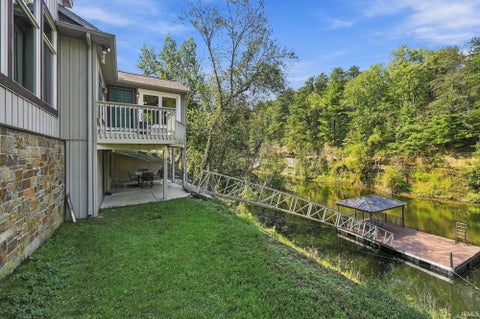 Tiny photo for 1644 Hunsaker Road, Boonville, IN 47601 (MLS # 202637846)