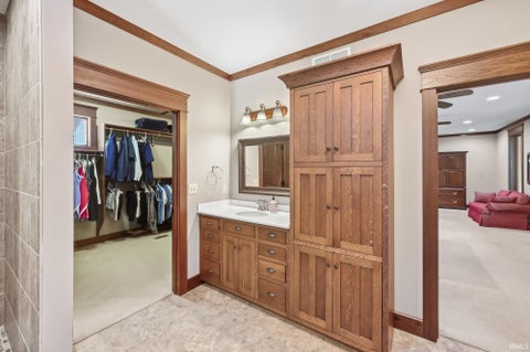 Tiny photo for 1644 Hunsaker Road, Boonville, IN 47601 (MLS # 202637846)