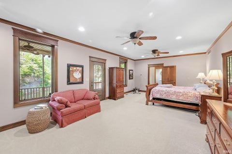 Tiny photo for 1644 Hunsaker Road, Boonville, IN 47601 (MLS # 202637846)