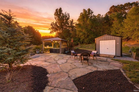 Tiny photo for 1644 Hunsaker Road, Boonville, IN 47601 (MLS # 202637846)