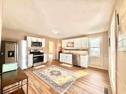 Tiny photo for 172 N Main Street, Andrews, IN 46702 (MLS # 202604142)