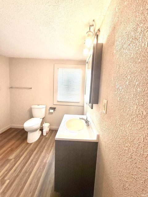 Tiny photo for 172 N Main Street, Andrews, IN 46702 (MLS # 202604142)