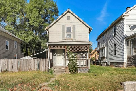 Photo of 2329 N Clinton Street, Fort Wayne, IN 46805 (MLS # 202540212)