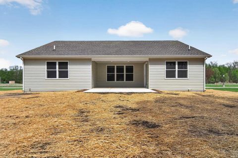 Tiny photo for 257 E Galbreath Drive, Winamac, IN 46996 (MLS # 202621541)