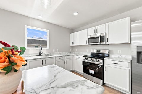 Tiny photo for 2995 Peebleshire Lane, Lafayette, IN 47909 (MLS # 202638952)