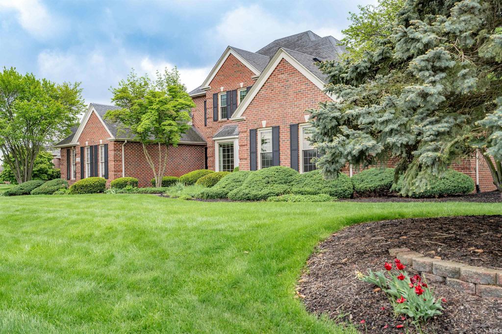 Photo of 9816 Stowaway Cove, Fort Wayne, IN 46835 (MLS # 202616114)