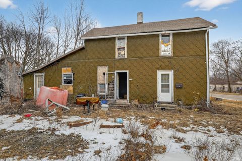 Tiny photo for 1916 S George Street, Marion, IN 46953 (MLS # 202615216)
