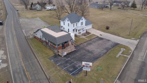 Photo of 7405/7409 Wayne Trace, Fort Wayne, IN 46816 (MLS # 202606088)