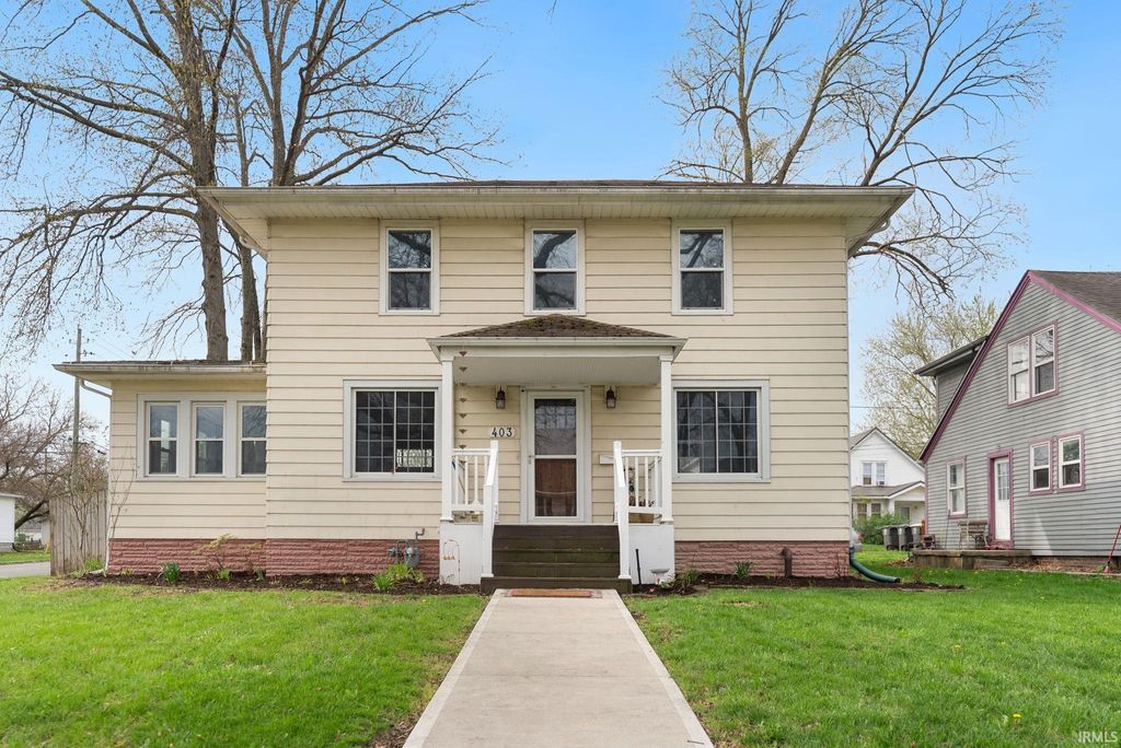 Photo of 403 Englewood Court, Fort Wayne, IN 46807 (MLS # 202614094)