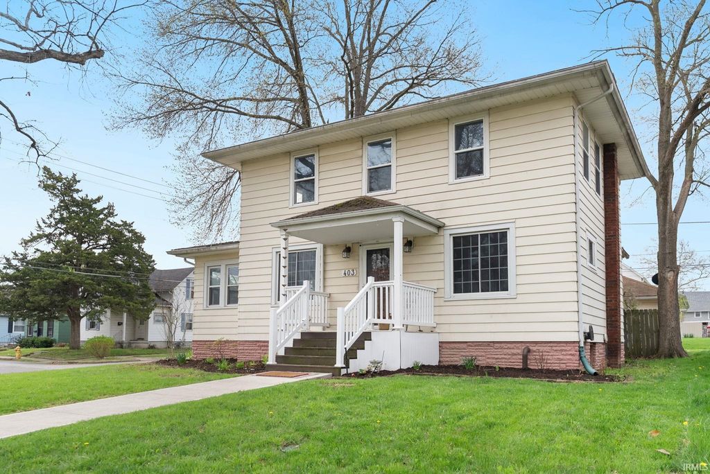 Photo of 403 Englewood Court, Fort Wayne, IN 46807 (MLS # 202614094)