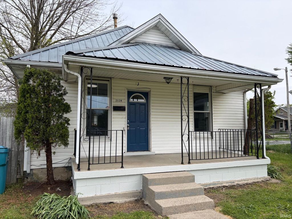 Photo of 2128 Grand Avenue, New Castle, IN 47362 (MLS # 202615132)