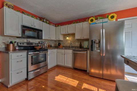 Tiny photo for 5500 N New York Avenue, Evansville, IN 47711 (MLS # 202624670)
