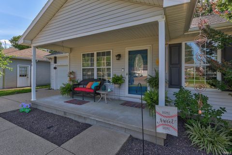 Tiny photo for 5500 N New York Avenue, Evansville, IN 47711 (MLS # 202624670)