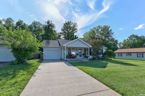 Tiny photo for 5500 N New York Avenue, Evansville, IN 47711 (MLS # 202624670)