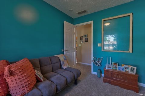 Tiny photo for 5500 N New York Avenue, Evansville, IN 47711 (MLS # 202624670)