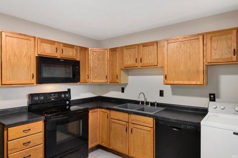 Tiny photo for 5213 Wea Drive, Kokomo, IN 46902 (MLS # 202543763)