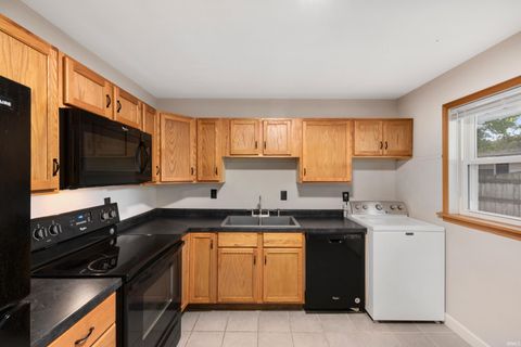 Tiny photo for 5213 Wea Drive, Kokomo, IN 46902 (MLS # 202543763)