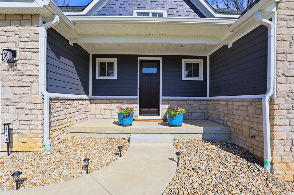 Photo of 4415 S Rotterdam Drive, Bloomington, IN 47401 (MLS # 202612006)