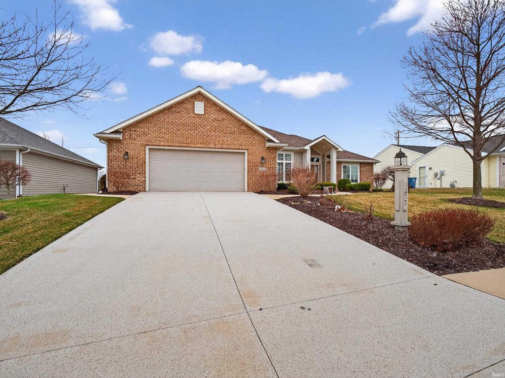Photo of 9822 Chadwick Lane, Fort Wayne, IN 46818 (MLS # 202608065)