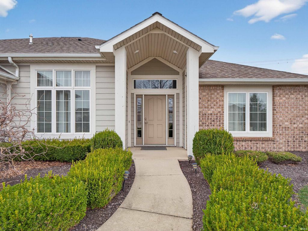 Photo of 9822 Chadwick Lane, Fort Wayne, IN 46818 (MLS # 202608065)