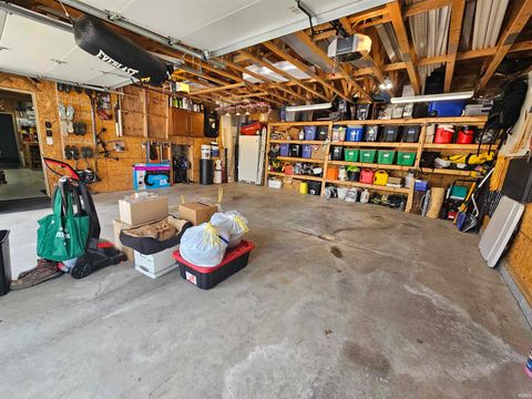 Tiny photo for 11235 N Lower Lake Shore Drive, Monticello, IN 47960 (MLS # 202621710)