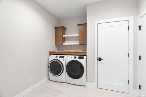 Tiny photo for 857 Ravenstone Drive, Lafayette, IN 47909 (MLS # 202600711)