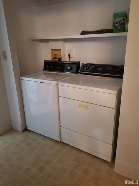 Tiny photo for 1109 Elizabeth Street, Lafayette, IN 47904 (MLS # 202547635)