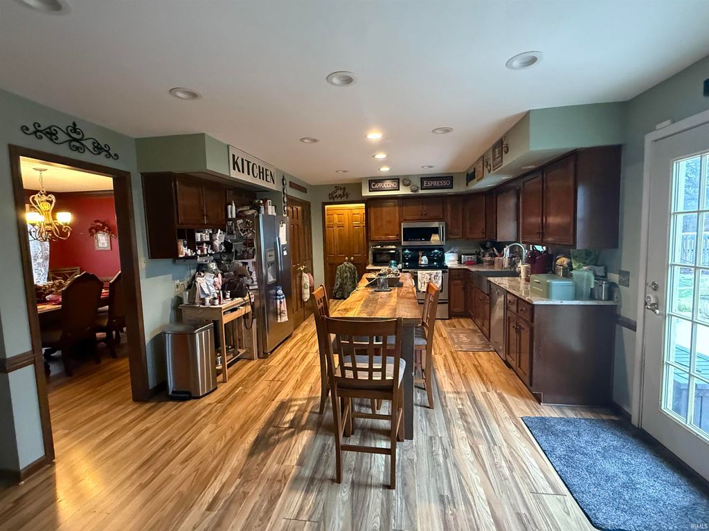 Photo of 10604 OAK TRAIL Road, Fort Wayne, IN 46845 (MLS # 202600798)