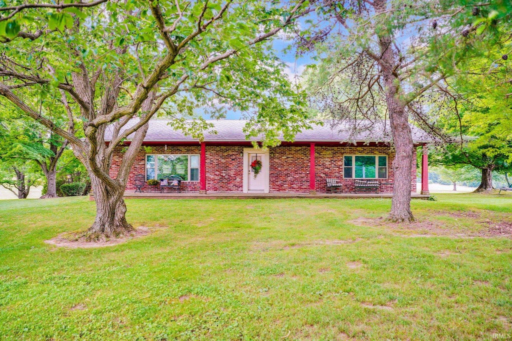 Photo of 1202 E State Road 58, Bedford, IN 47421 (MLS # 202622656)
