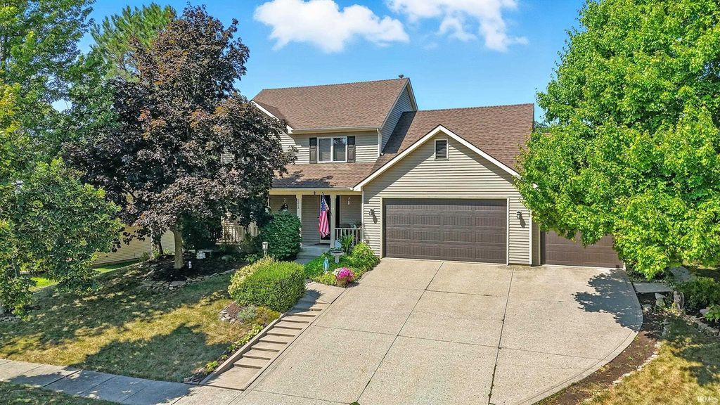 Photo of 8213 Becketts Ridge Lane, Fort Wayne, IN 46825 (MLS # 202615242)
