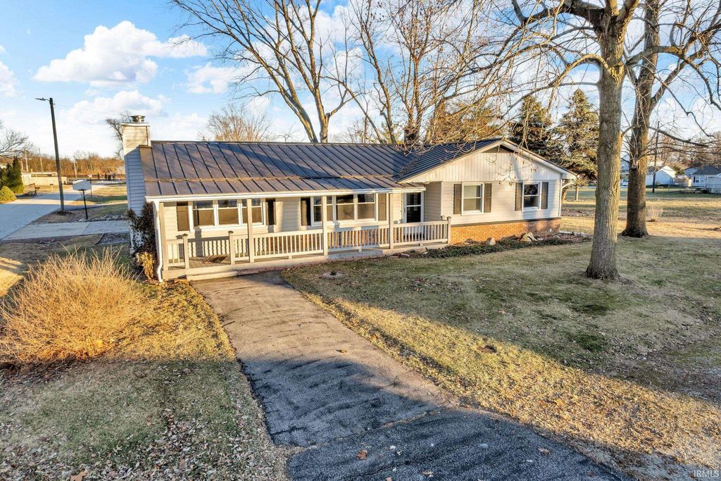 Photo of 1 Walker Court, Lafayette, IN 47909 (MLS # 202600991)