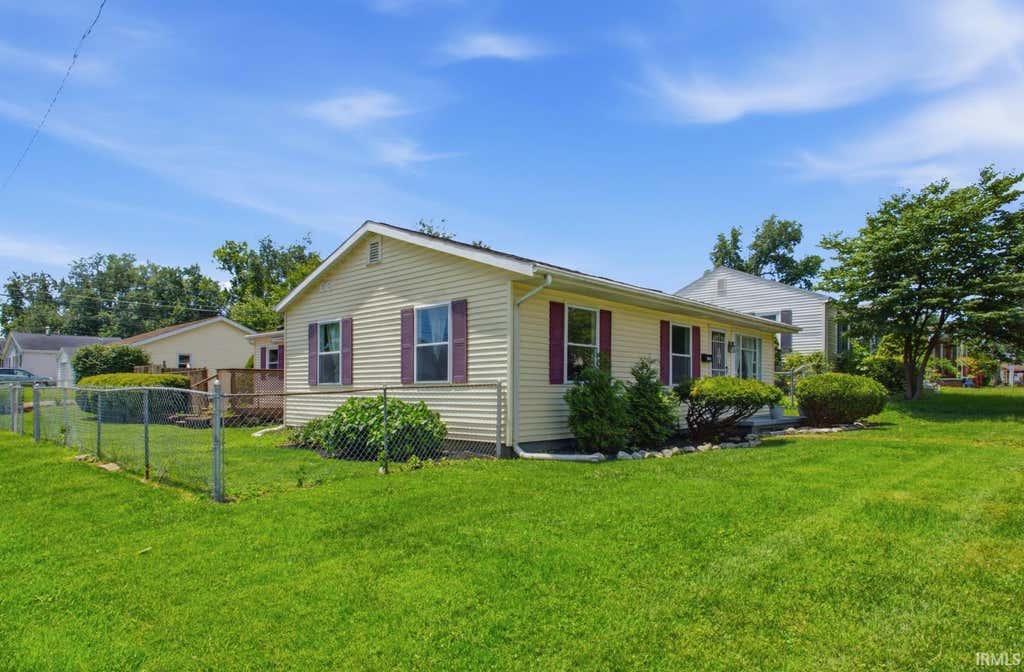 Photo of 1621 Herndon Drive, Evansville, IN 47711 (MLS # 202624237)
